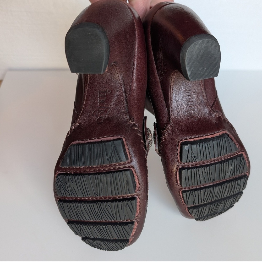 Indigo by Clarks Women Ankle Boots Burgundy Leather Whipstitch Button Heel 8.5 - Picture 10 of 10